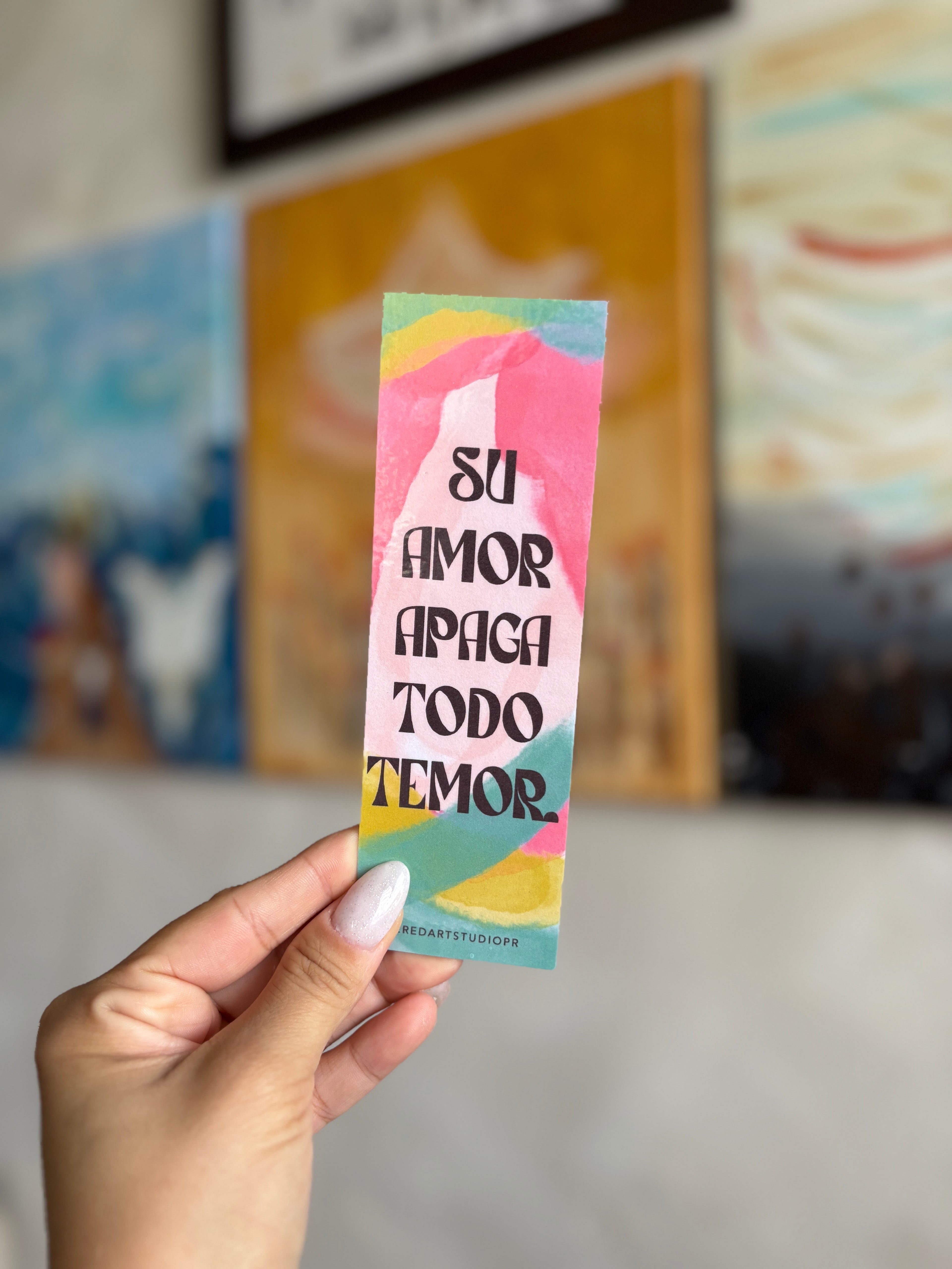 Su amor apaga todo temor marca páginas